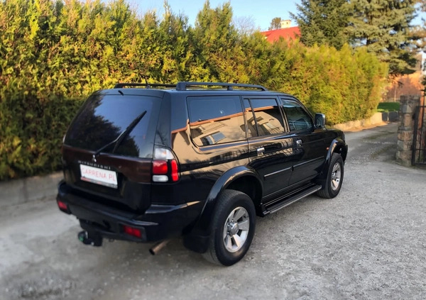 Mitsubishi Pajero cena 33600 przebieg: 180000, rok produkcji 2005 z Kraków małe 232